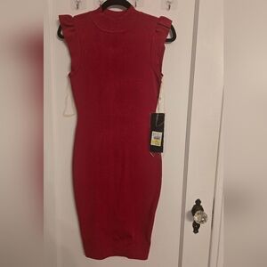 Elegant Red Sleeveless Dress